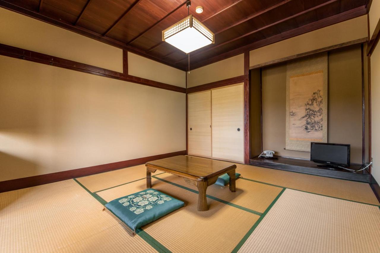 Kadokyu Ryokan Takaoka Kültér fotó