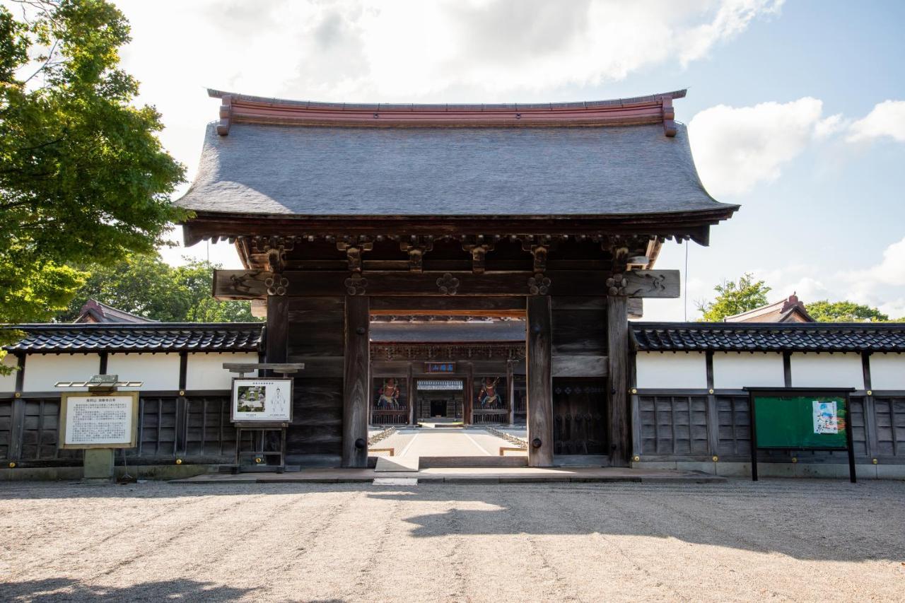 Kadokyu Ryokan Takaoka Kültér fotó